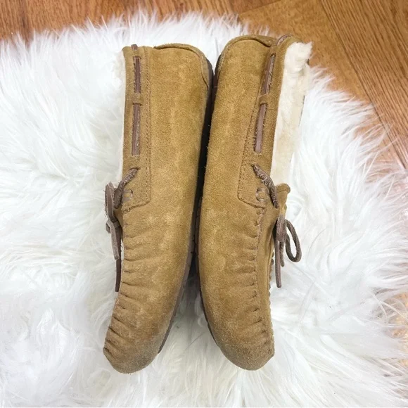 Ugg Australia Dakota Moccasin Slippers Chestnut Color Size 4 Kids - Picture 11 of 14